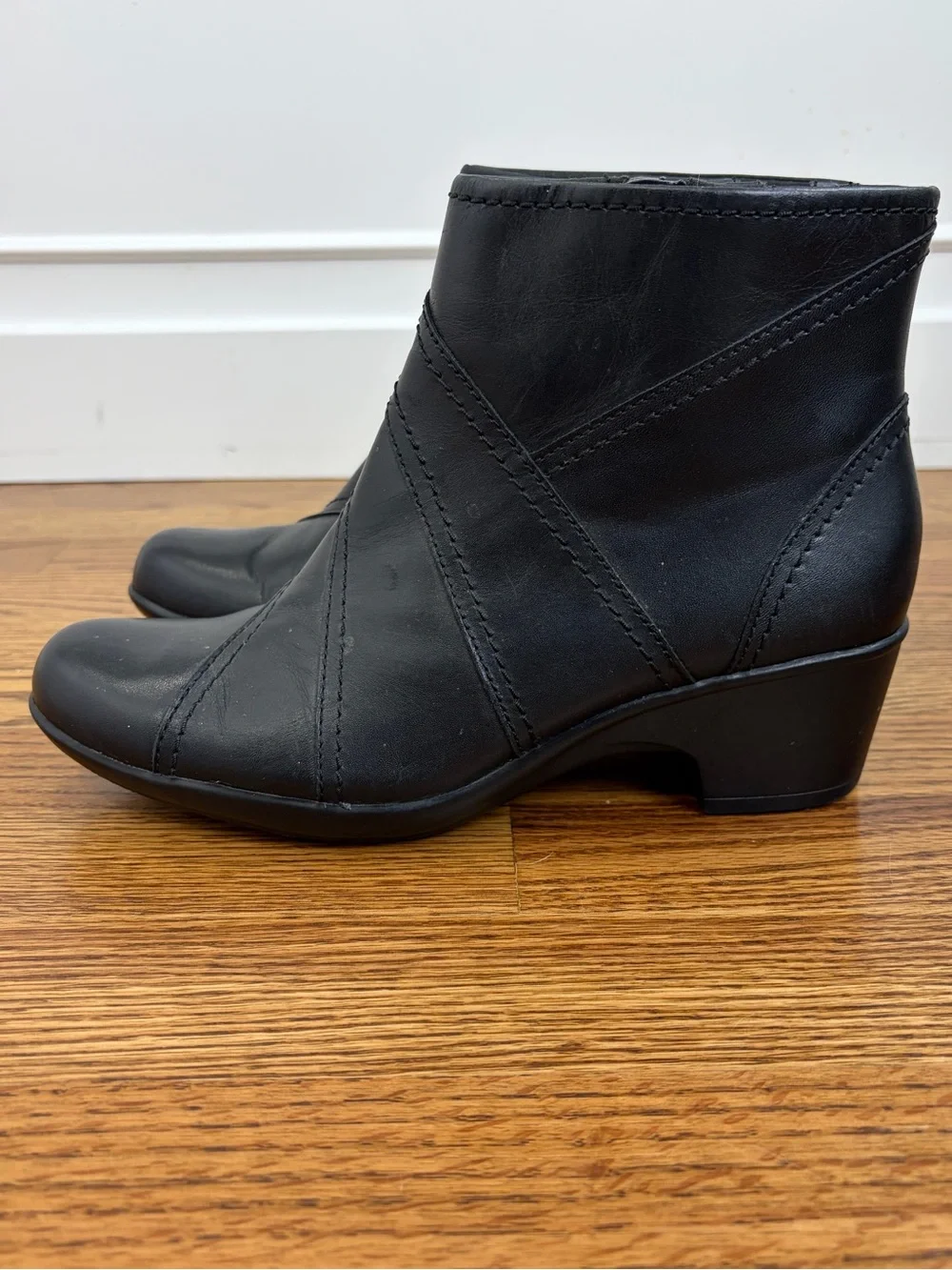 Clarks Malia Marny Low Wedge Ankle Boot Black Leather (9)